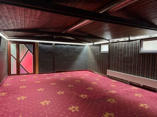 Prenájom obchodného priestoru – 120 m²- Voľný ihned